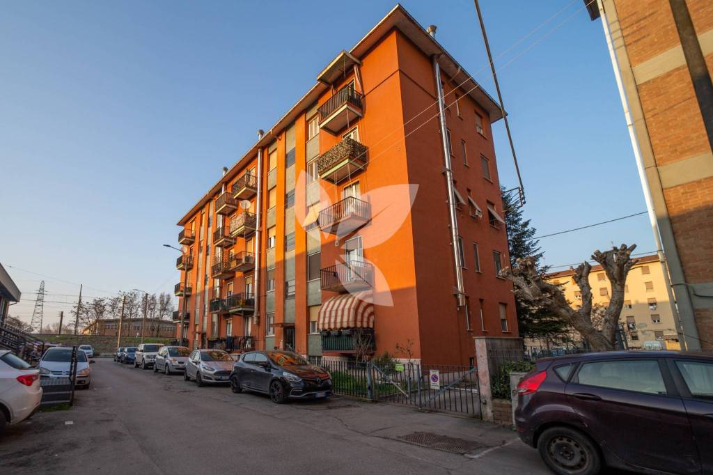 appartamento in vendita a Parma in zona Crocetta