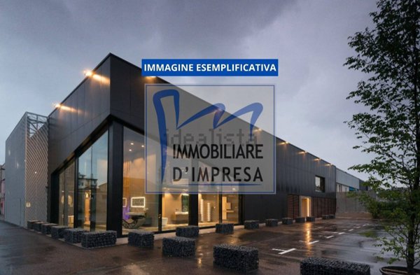 locale commerciale in vendita a Parma