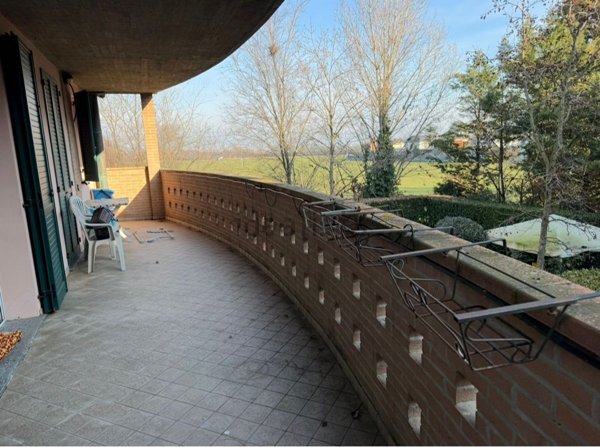 appartamento in vendita a Parma in zona Pilastrello