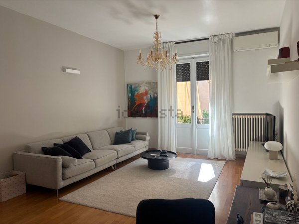 appartamento in vendita a Parma in zona Centro Storico