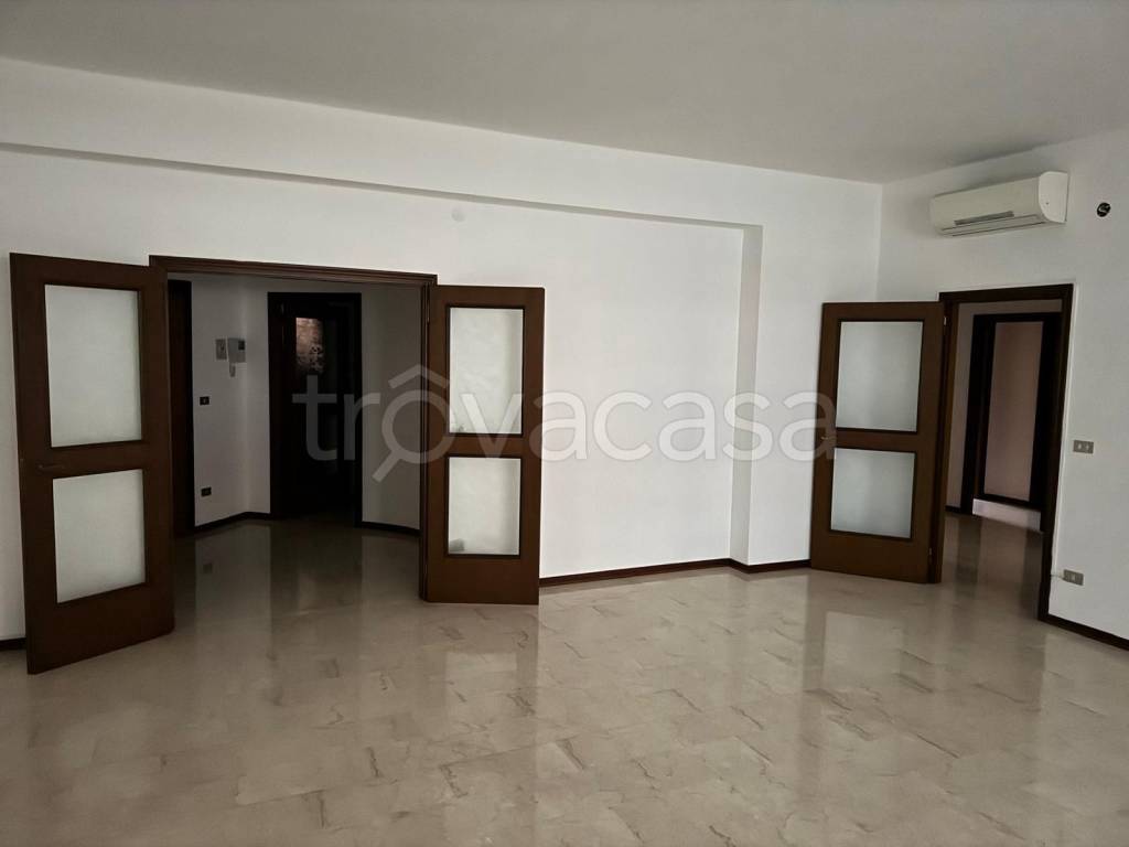 appartamento in vendita a Parma in zona Centro Storico