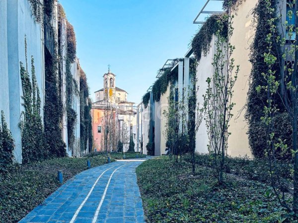 appartamento in vendita a Parma in zona Oltretorrente