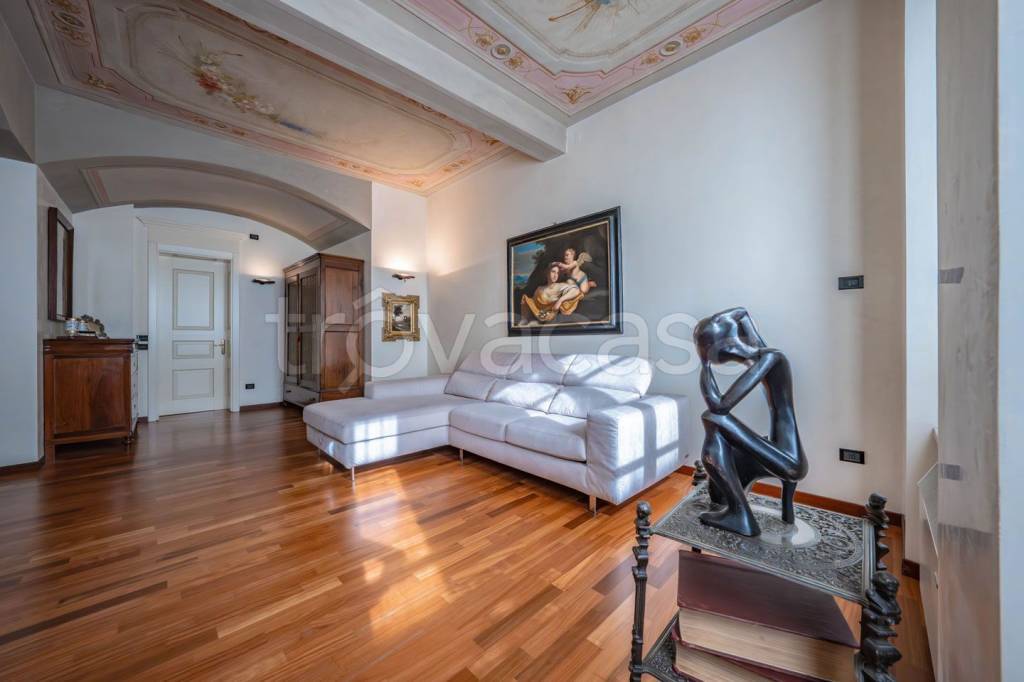 appartamento in vendita a Parma in zona Centro Storico