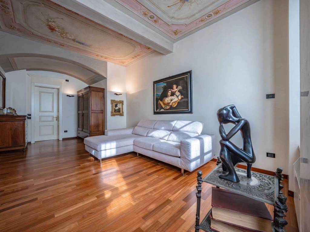appartamento in vendita a Parma in zona Centro Storico