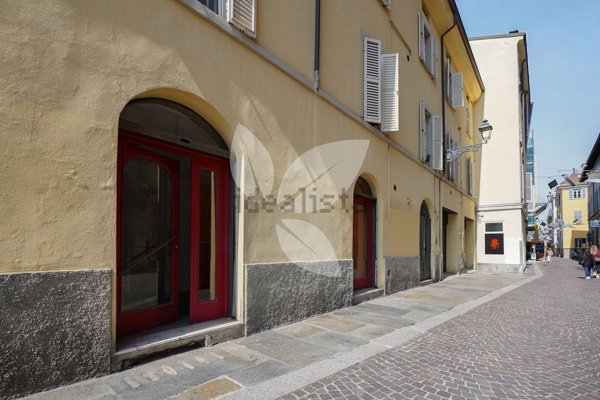 negozio in vendita a Parma in zona Centro Storico