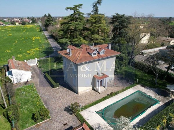 casa indipendente in vendita a Parma in zona Pilastrello