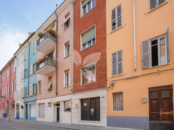 appartamento in vendita a Parma in zona Centro Storico