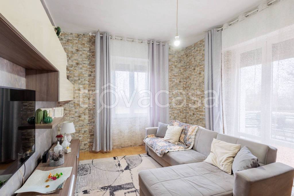 appartamento in vendita a Parma in zona Montanara