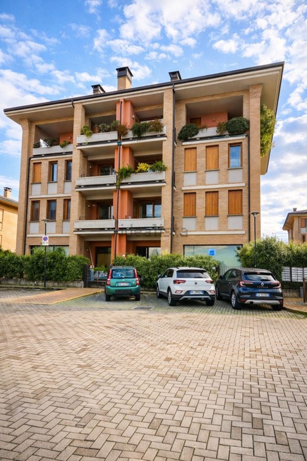 appartamento in vendita a Parma in zona Molinetto