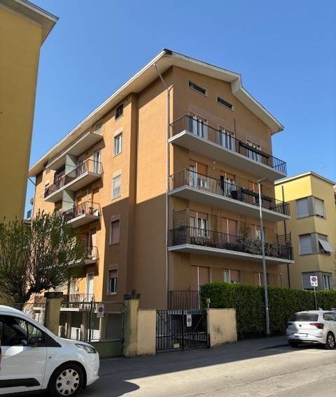 appartamento in vendita a Parma in zona Cittadella