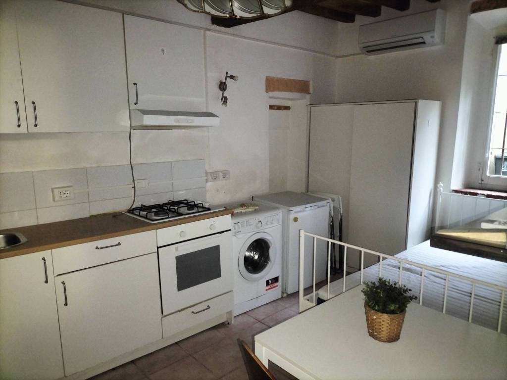 monolocale in vendita a Parma in zona Centro Storico