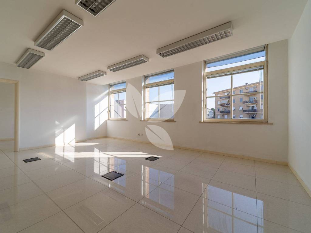 ufficio in vendita a Parma in zona Pablo