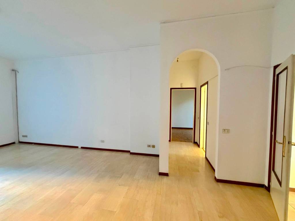 appartamento in vendita a Parma in zona Cittadella