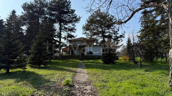 casa indipendente in vendita a Parma in zona Botteghino