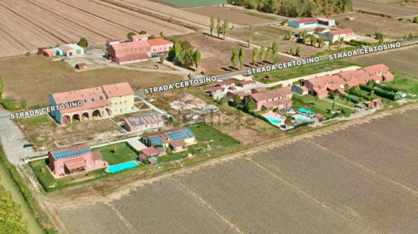 casa indipendente in vendita a Parma in zona Certosino / Case Vecchie
