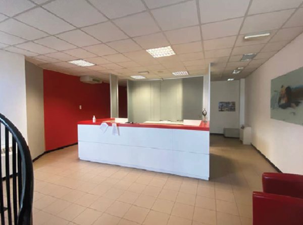 locale di sgombero in vendita a Parma