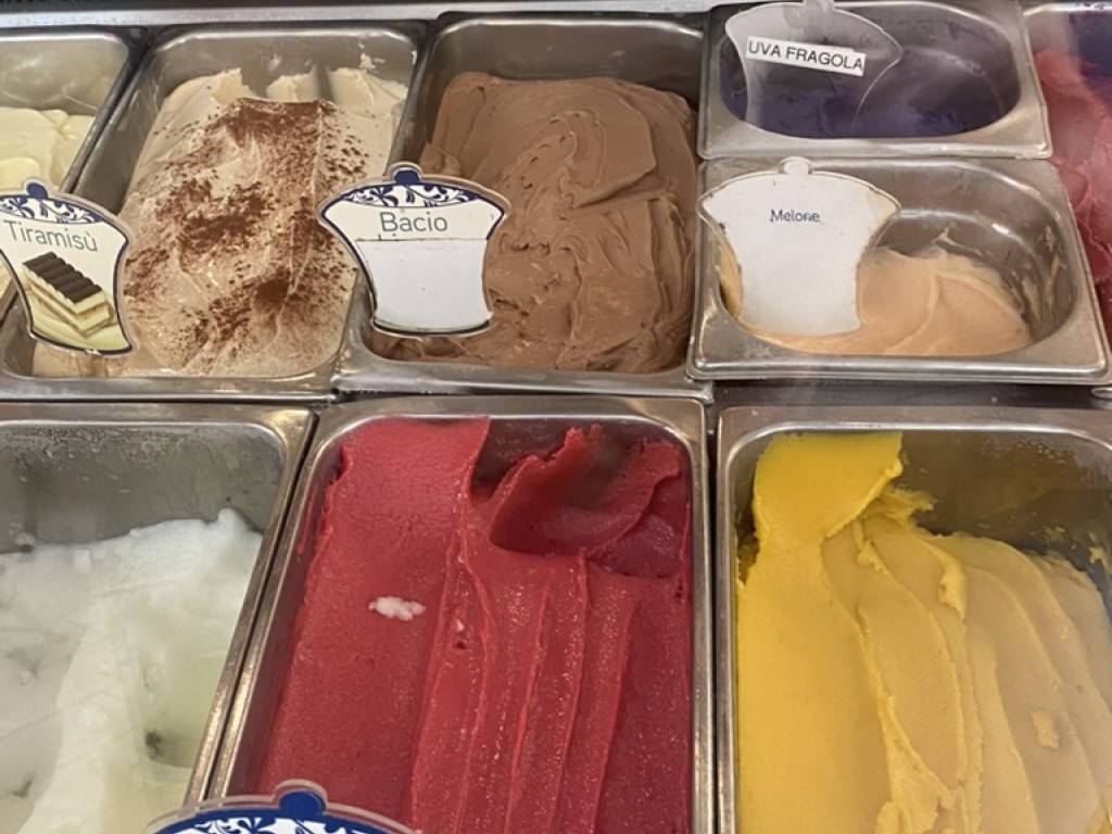 negozio in vendita a Parma in zona Centro Storico