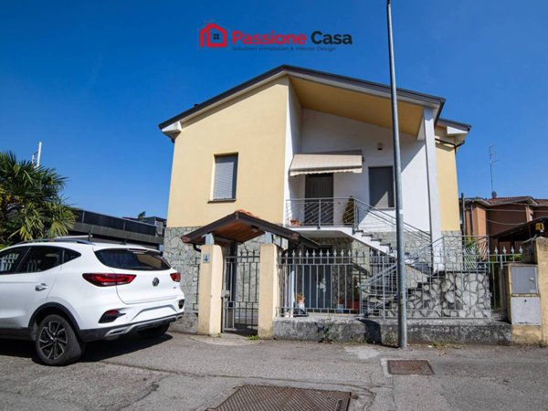 casa indipendente in vendita a Parma in zona Molinetto