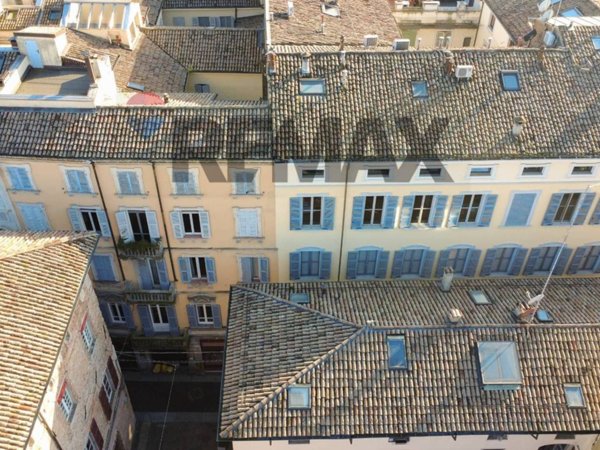 appartamento in vendita a Parma in zona Centro Storico