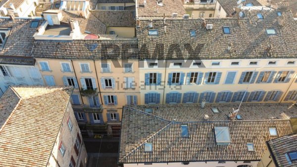 appartamento in vendita a Parma in zona Centro Storico