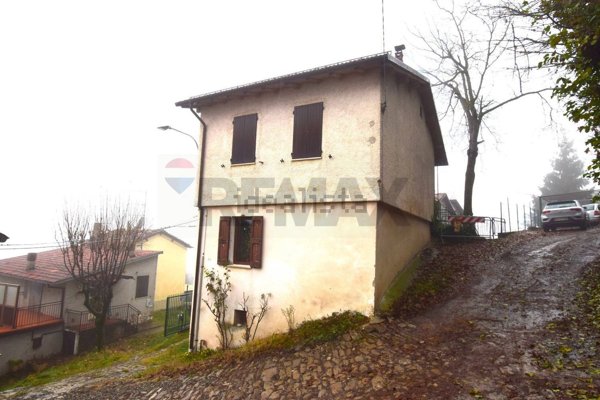 casa indipendente in vendita a Parma