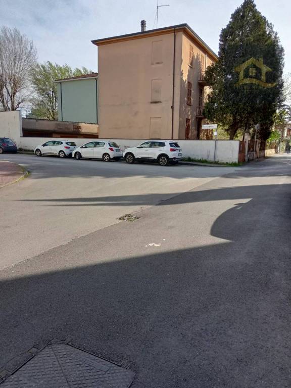 casa indipendente in vendita a Parma in zona Centro Storico