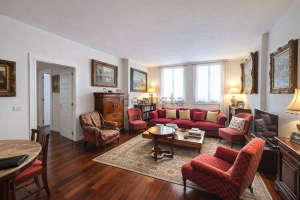 appartamento in vendita a Parma in zona Centro Storico