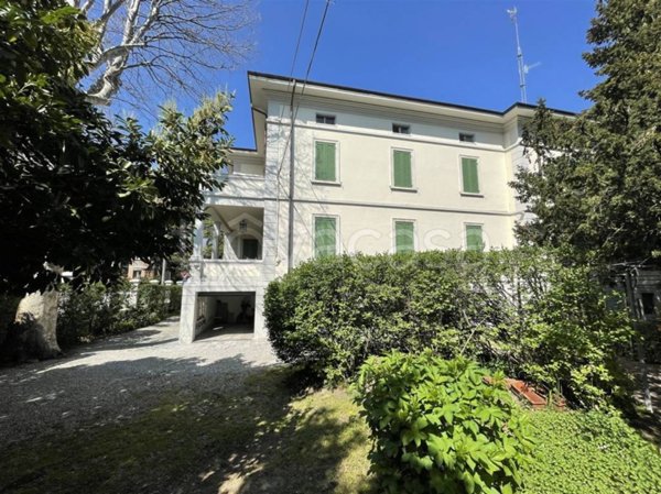 appartamento in vendita a Parma in zona Centro Storico