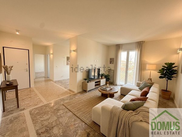 appartamento in vendita a Parma in zona Oltretorrente