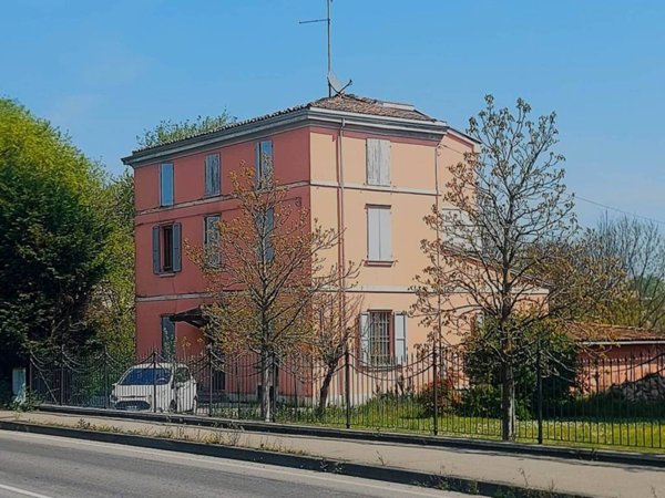 appartamento in vendita a Parma in zona Gaione