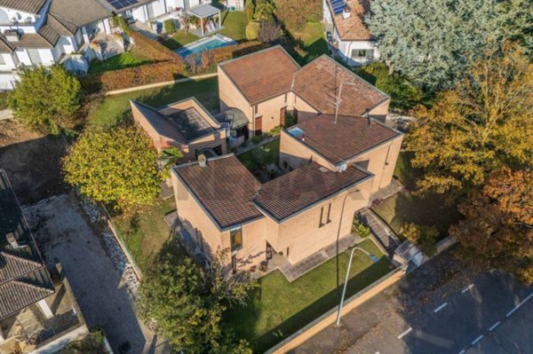 casa indipendente in vendita a Parma