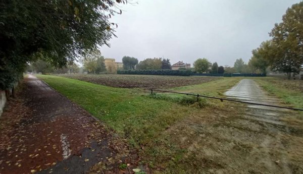 terreno edificabile in vendita a Parma