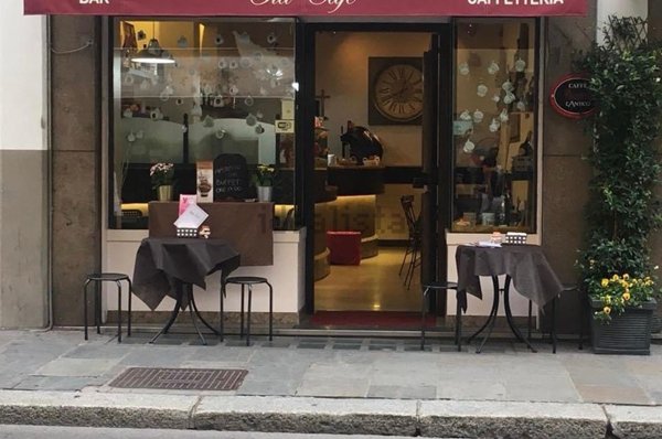 negozio in vendita a Parma in zona Centro Storico