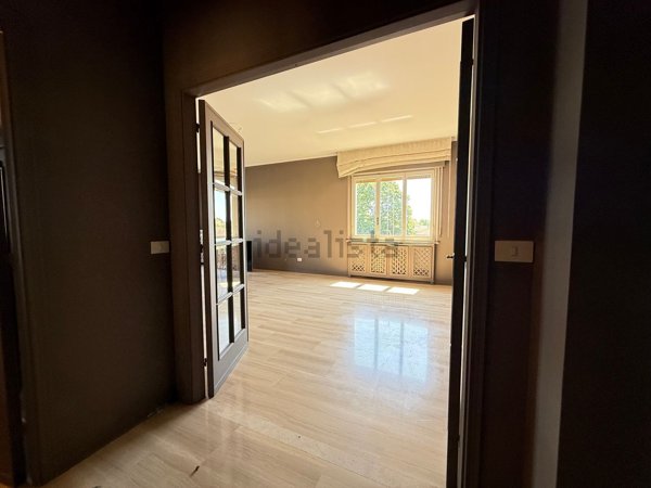 appartamento in vendita a Parma in zona Cittadella