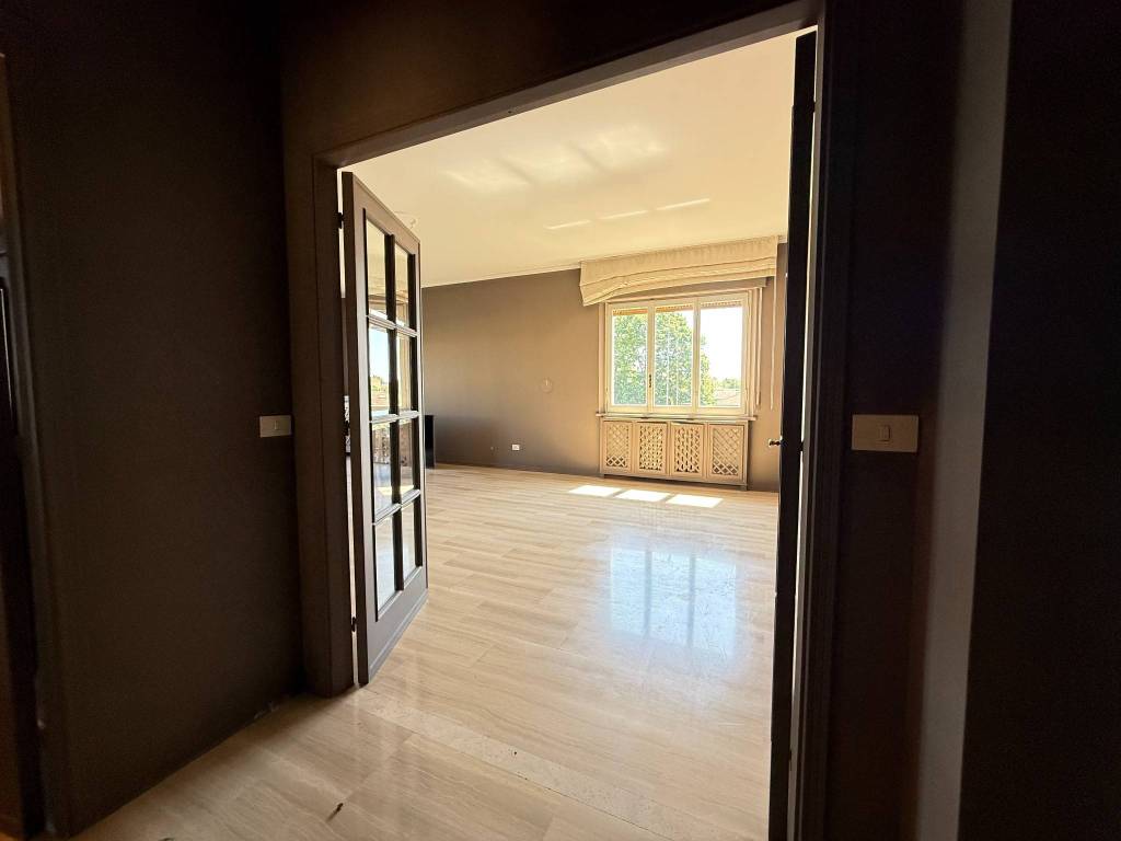 appartamento in vendita a Parma in zona Cittadella