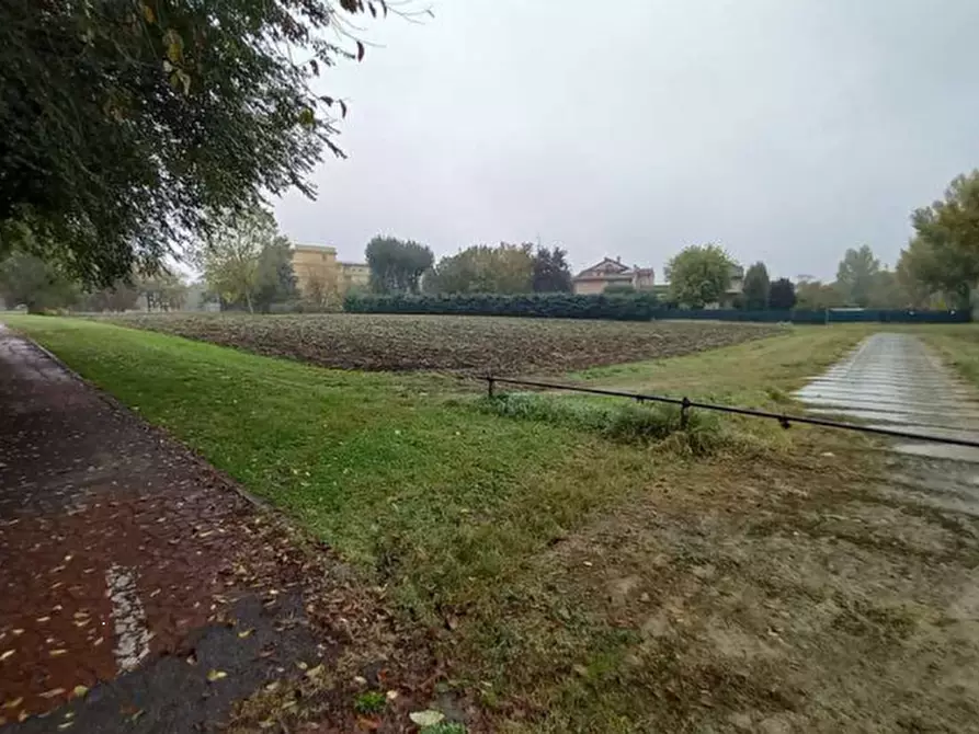 terreno edificabile in vendita a Parma