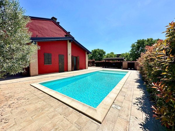 casa indipendente in vendita a Parma in zona San Leonardo