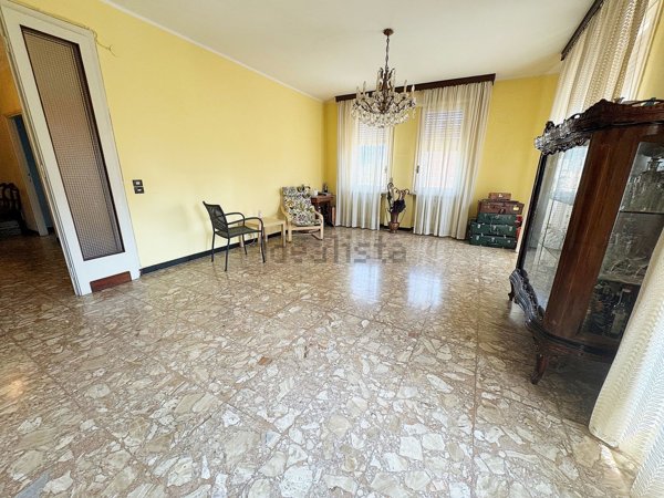 appartamento in vendita a Parma in zona Cittadella