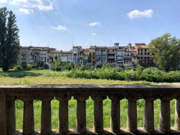 appartamento in vendita a Parma in zona Oltretorrente