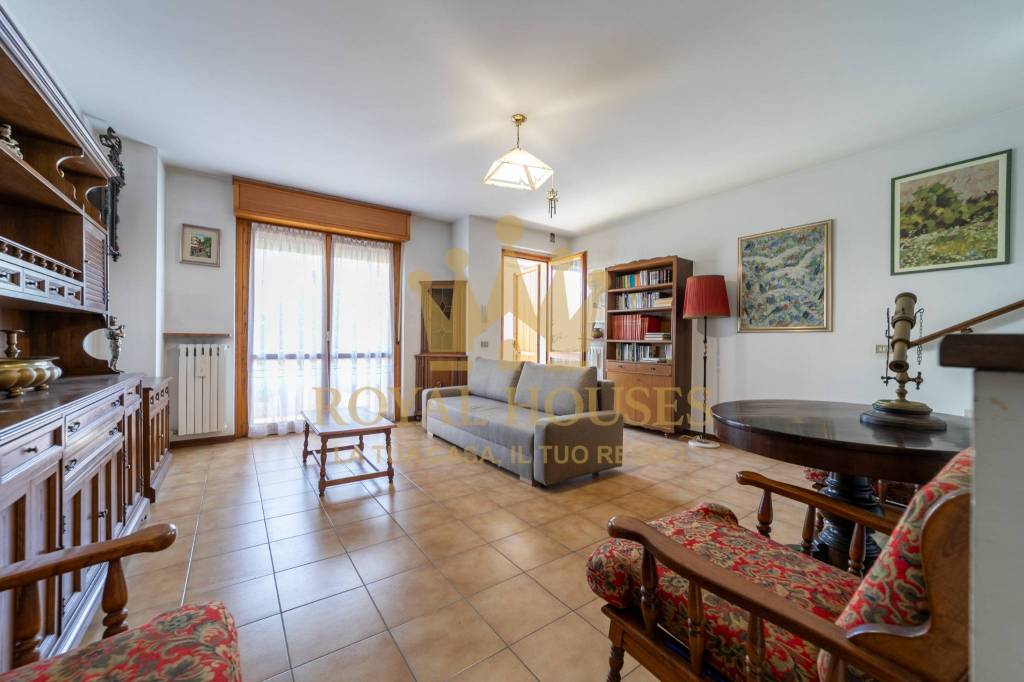 casa indipendente in vendita a Parma in zona Carignano