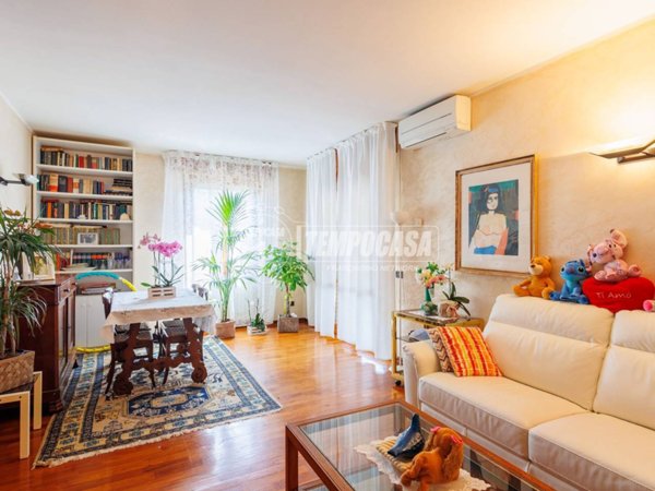appartamento in vendita a Parma in zona Cittadella