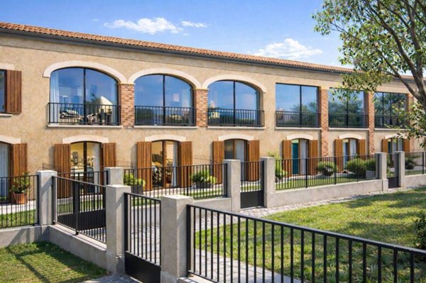 casa indipendente in vendita a Parma in zona Centro Storico