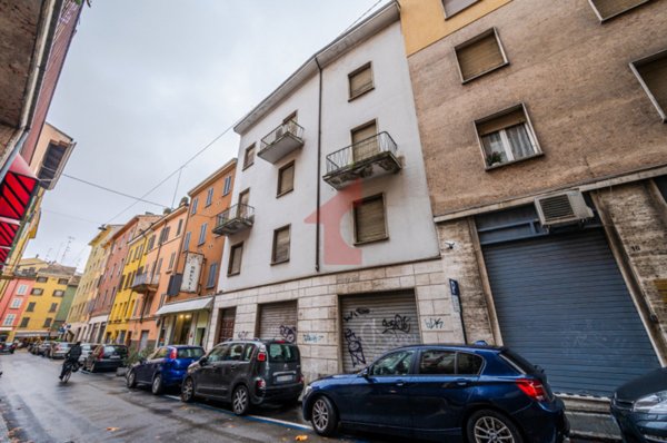 appartamento in vendita a Parma in zona Centro Storico