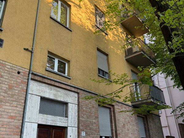 appartamento in vendita a Parma in zona Crocetta