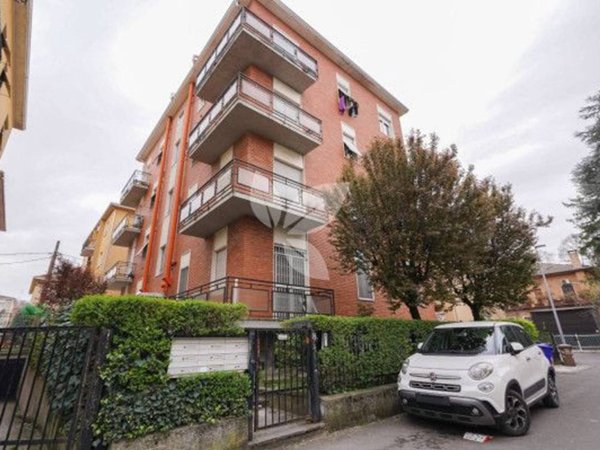 appartamento in vendita a Parma in zona Montanara