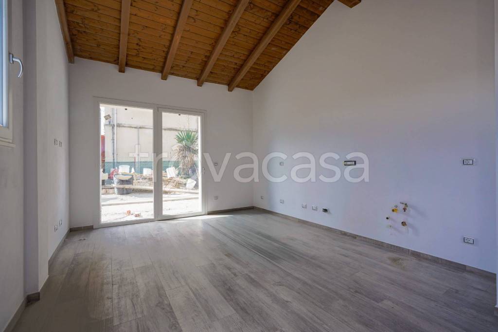 appartamento in vendita a Parma in zona Carignano