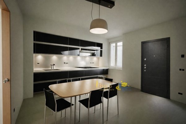 appartamento in vendita a Parma in zona Centro Storico