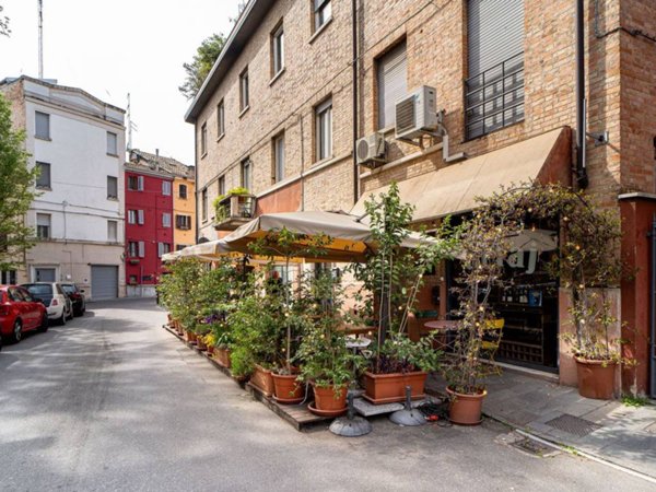 negozio in vendita a Parma