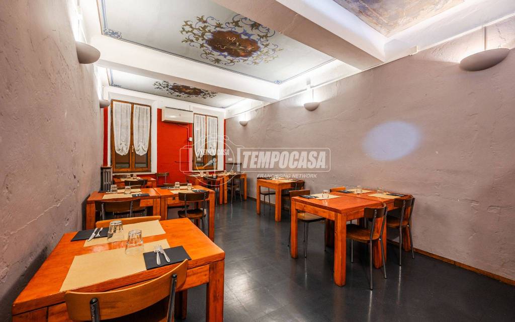 negozio in vendita a Parma in zona Centro Storico
