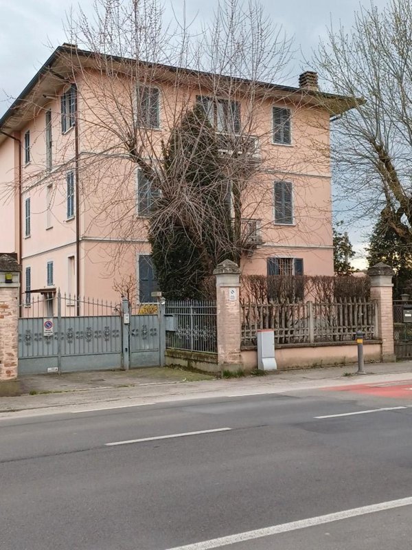 casa indipendente in vendita a Parma in zona Marano